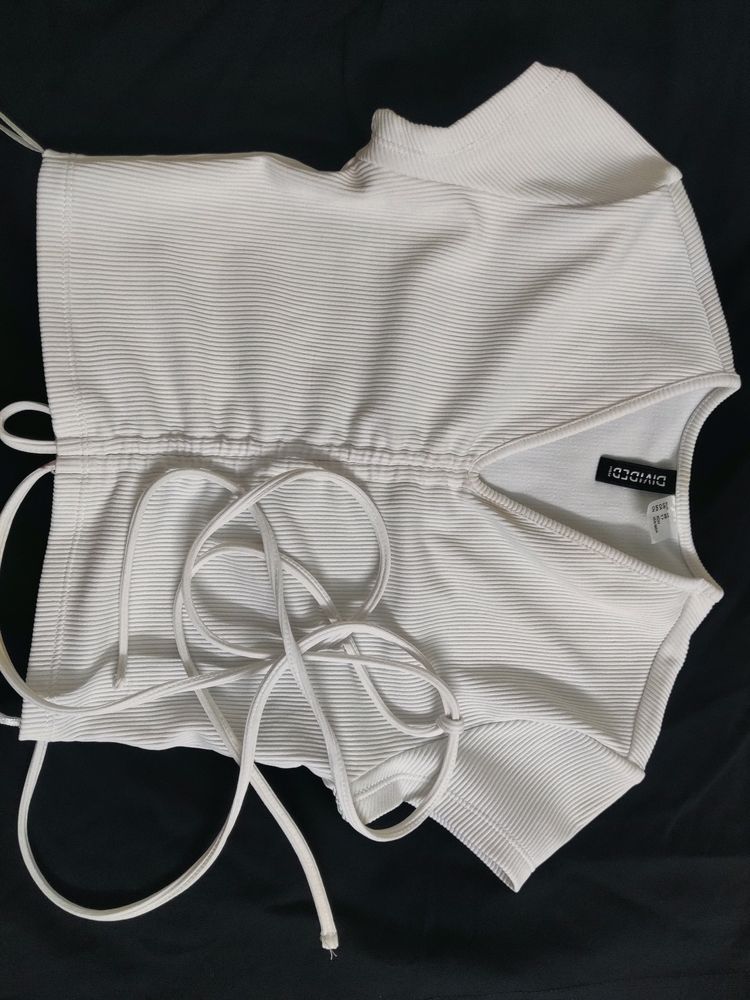 H&amp;M New White Ribbed Cinched Crop Top
