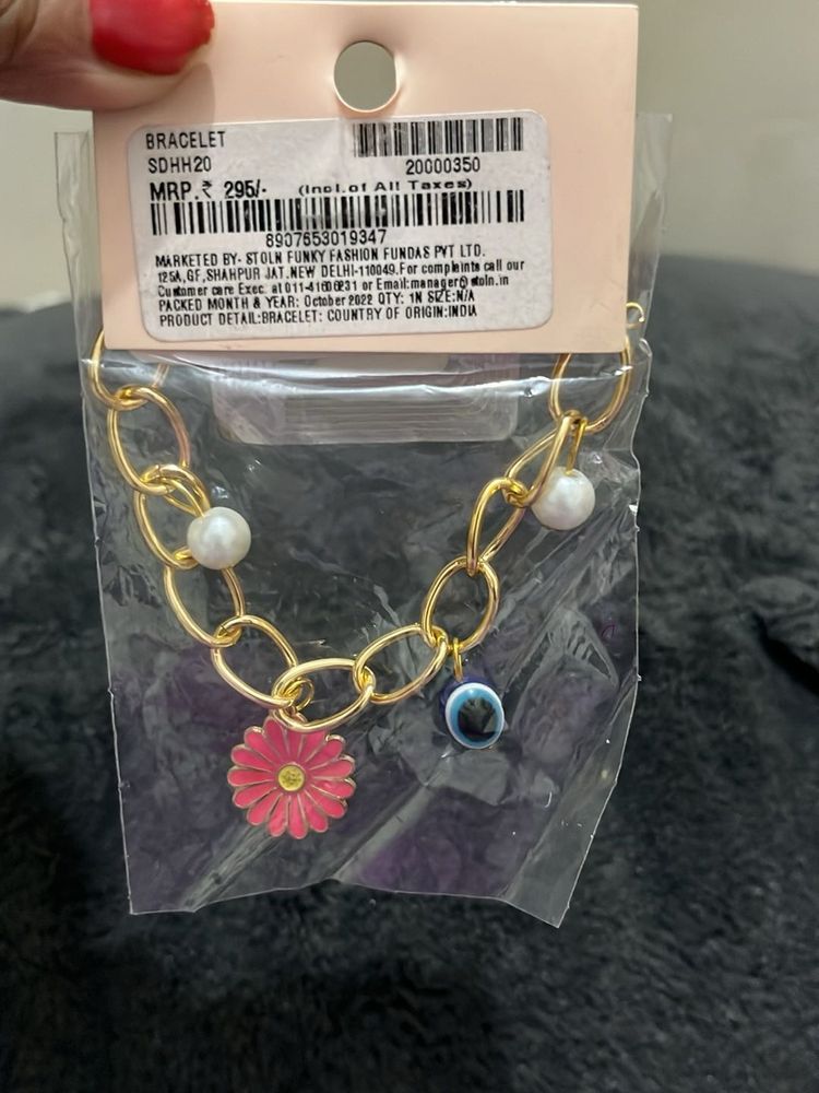 Gold Chain Bracelet with Flower Charm