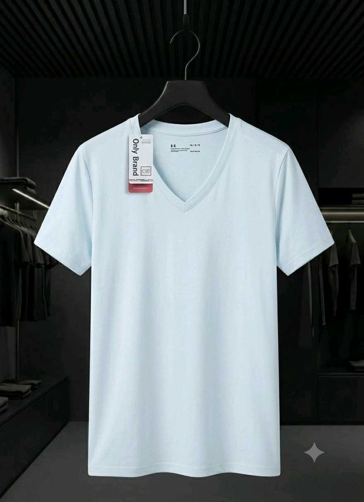 Under Armour active T shirt Large 42inch