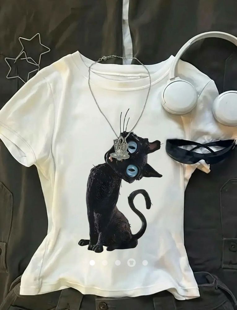 Cute Black Cat Graphic Tee