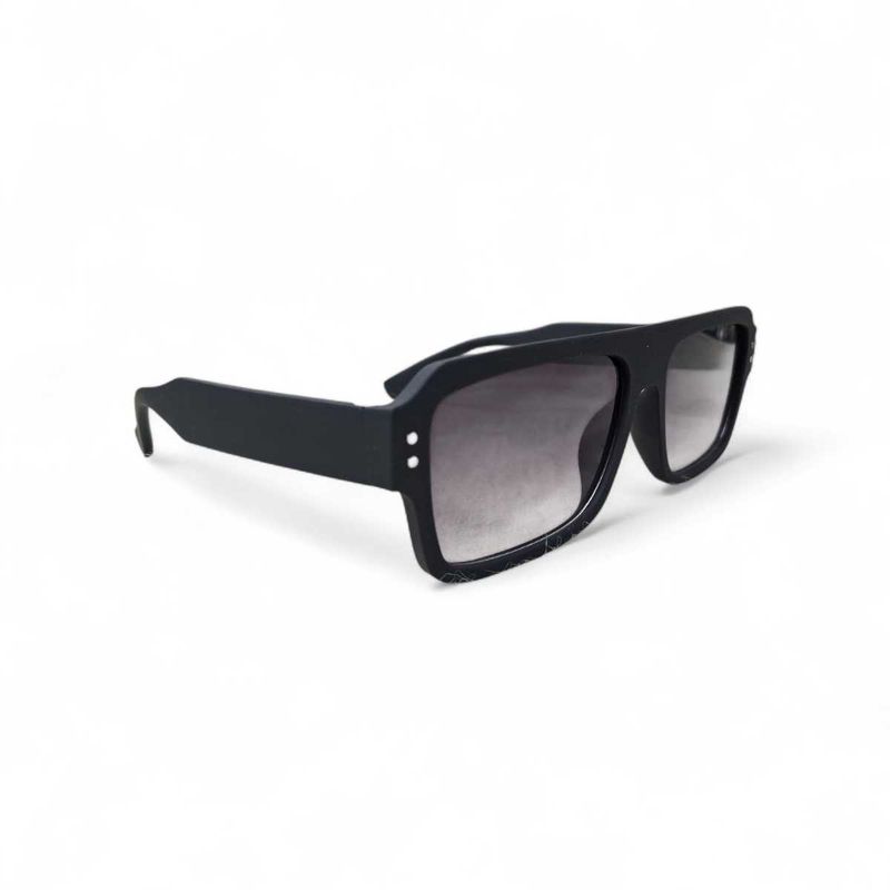 Stylish Black Oversized Sunglasses