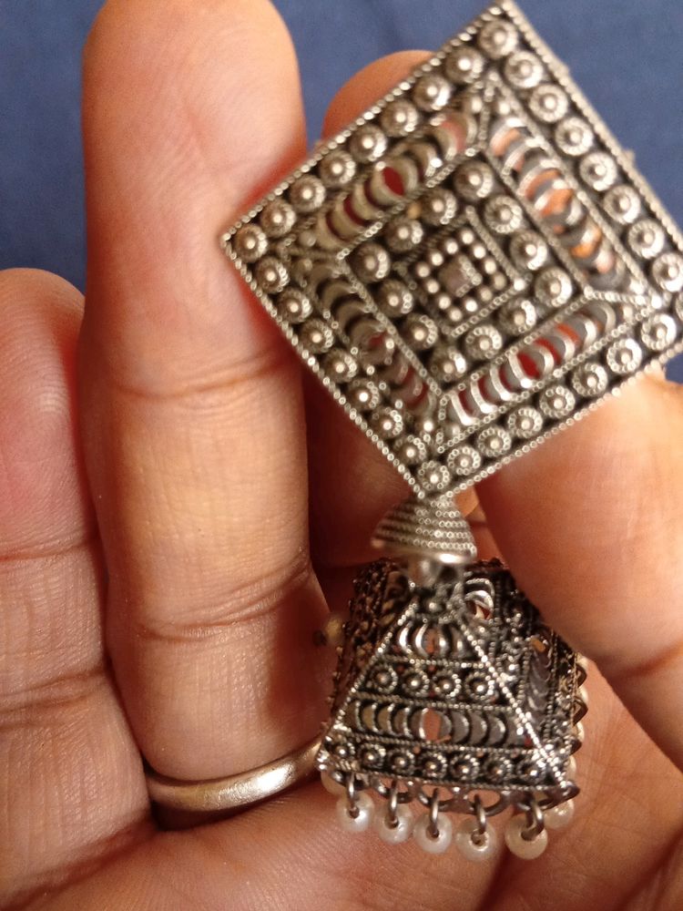 Earring