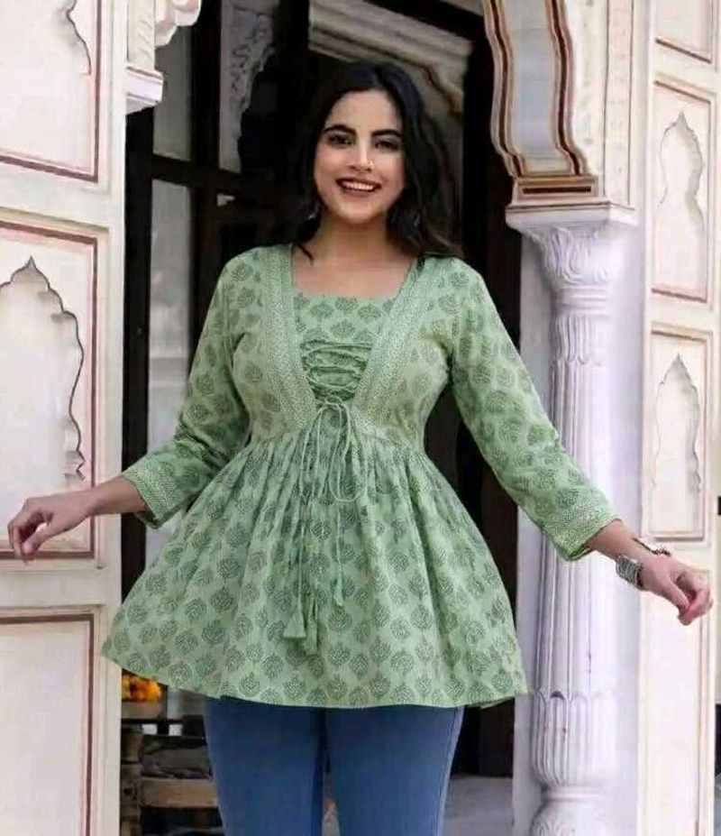 Elegant Green Lace-up Tunic Top