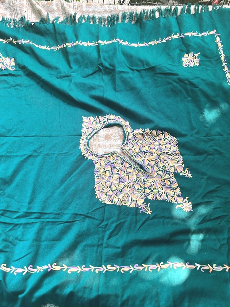 Women’s Woollen Kashmiri Poncho