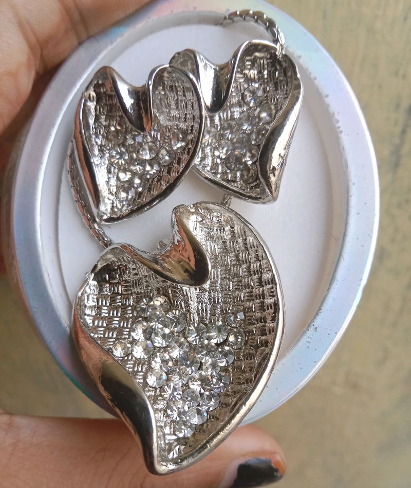 Beautiful Neckpiece With Earnings 🤍😍
