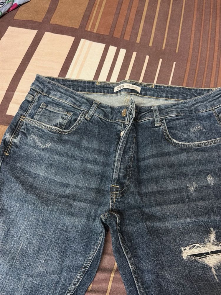 Zara Blue Distressed Denim Jeans