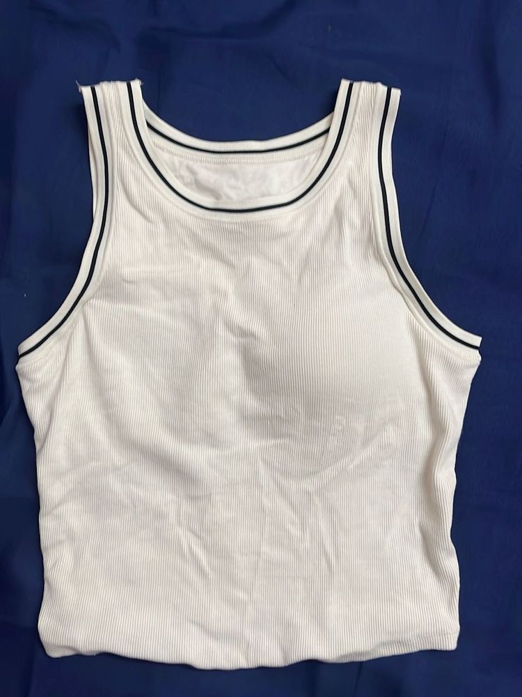 UNIQLO Padded white crop top