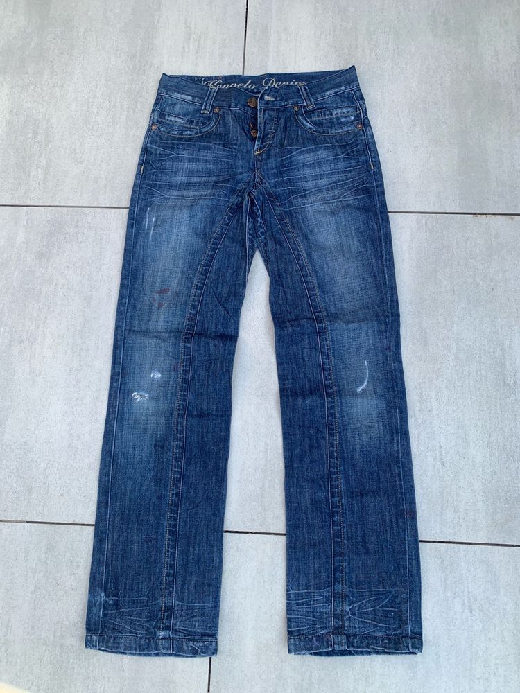 mid rise vintage jeans