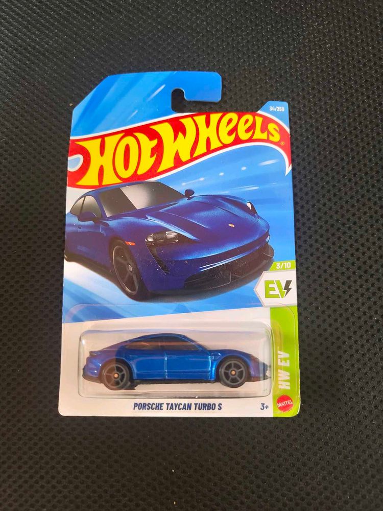 Hot Wheels Porsche Taycan Turbo S