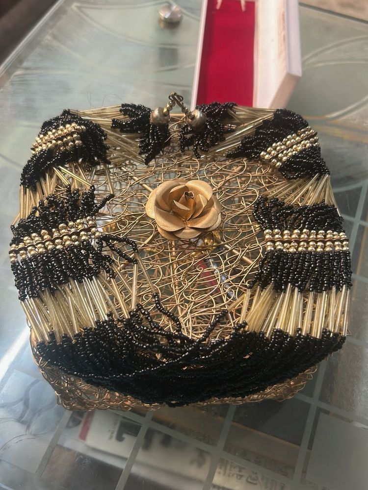 Elegant Beaded  Neckpiece