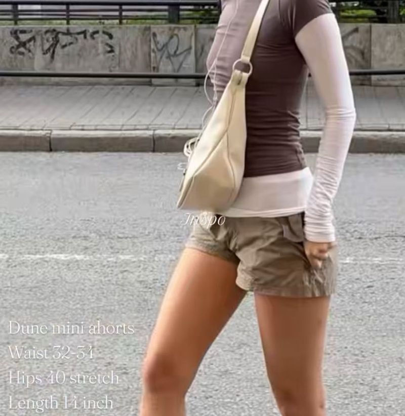 y2k khaki shorts💓