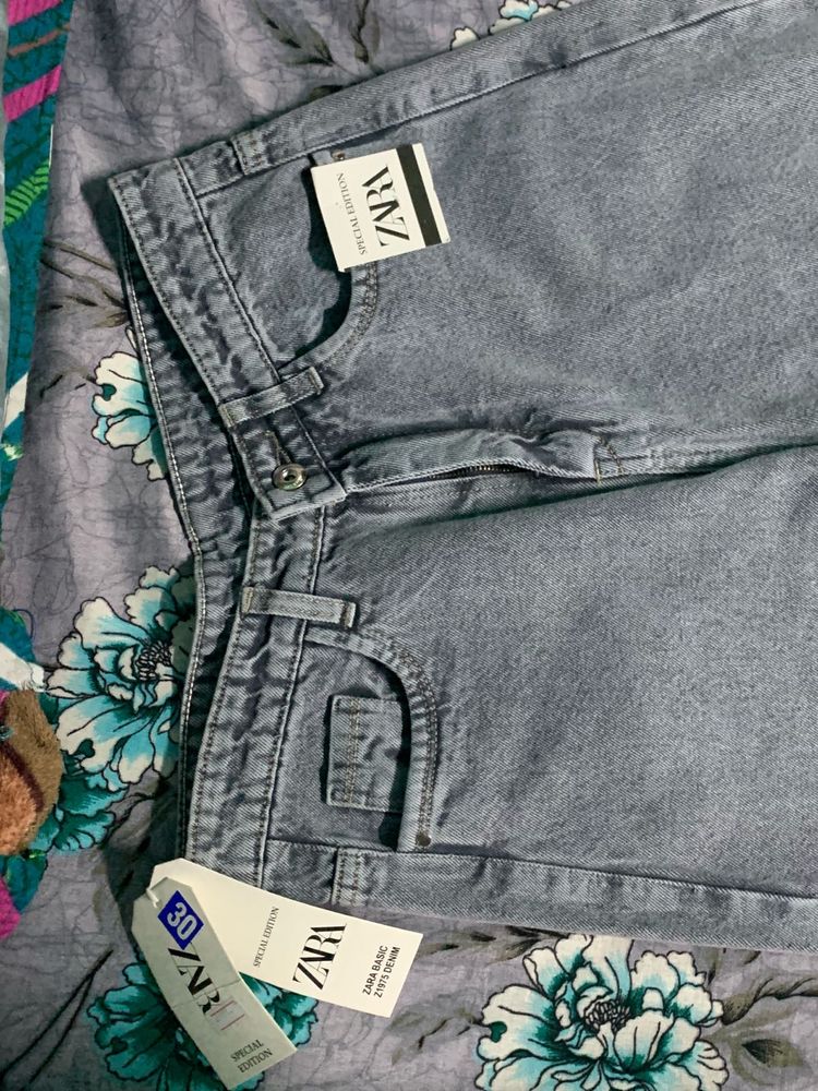 Zara straight leg jeans! discount