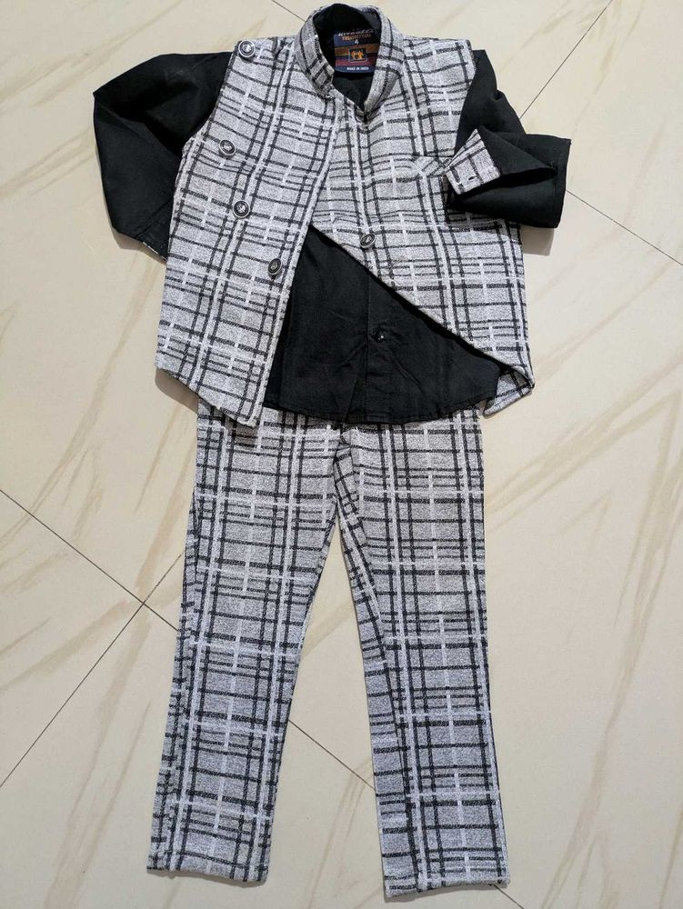 Boy's Plaid Suit Set