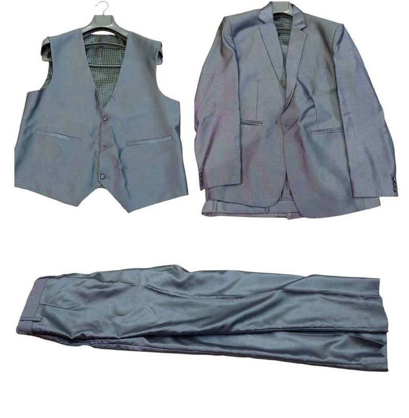 Raymond Men's Grey Three Piece Suit - Jacket, Vest