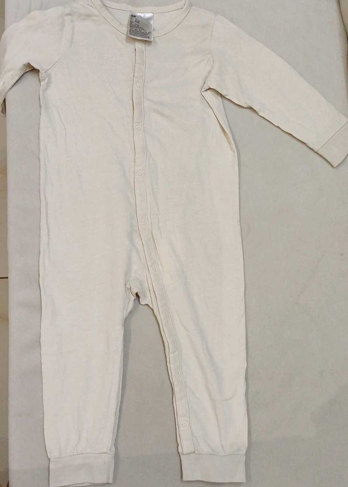 Baby sleepsuit