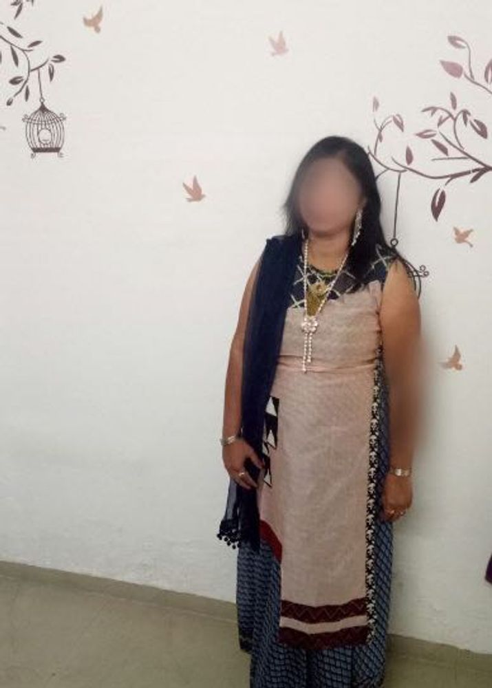 Stylish Sleeveless Kurti with Unique Pattern