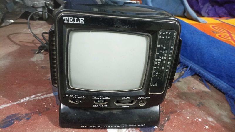 Old Antique TV Television Good Condition And Work