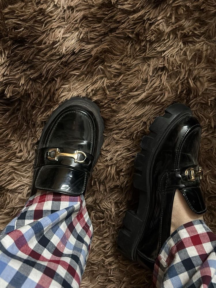 get these amazing loafers for your next trip