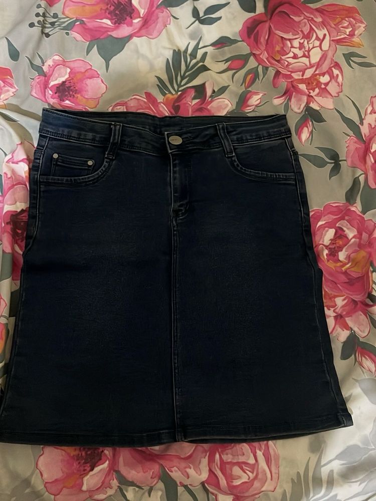 Dark Wash Denim Skirt