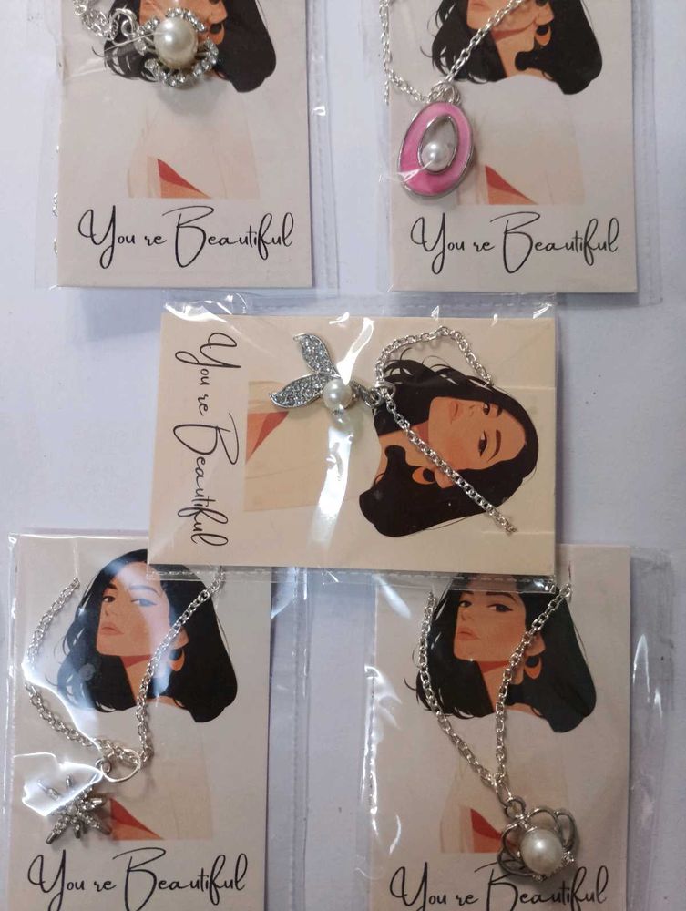 Pearl Pendants - Set of 5