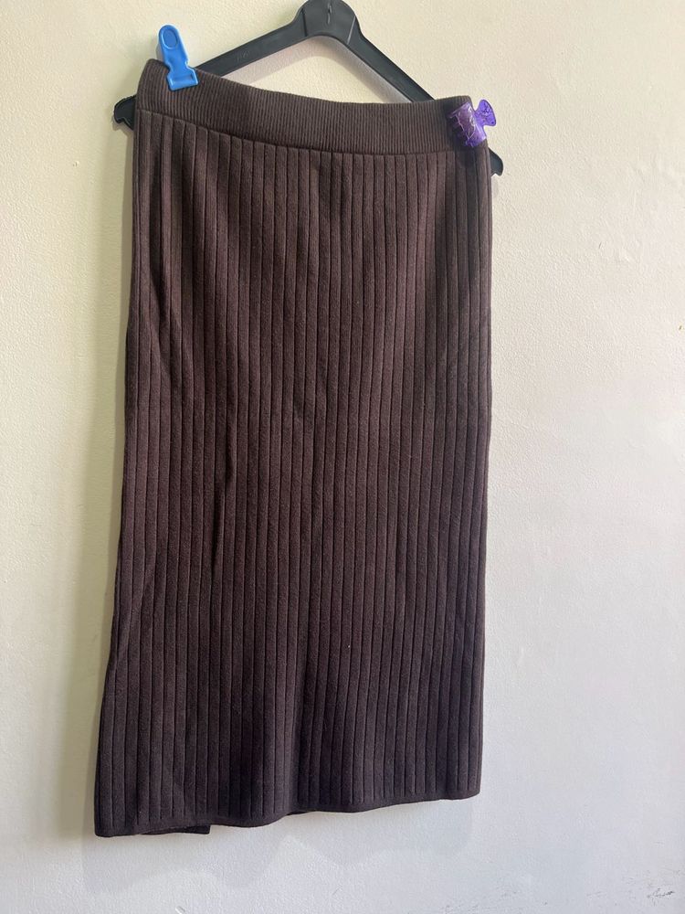 Brown Ribbed Knit Skirt