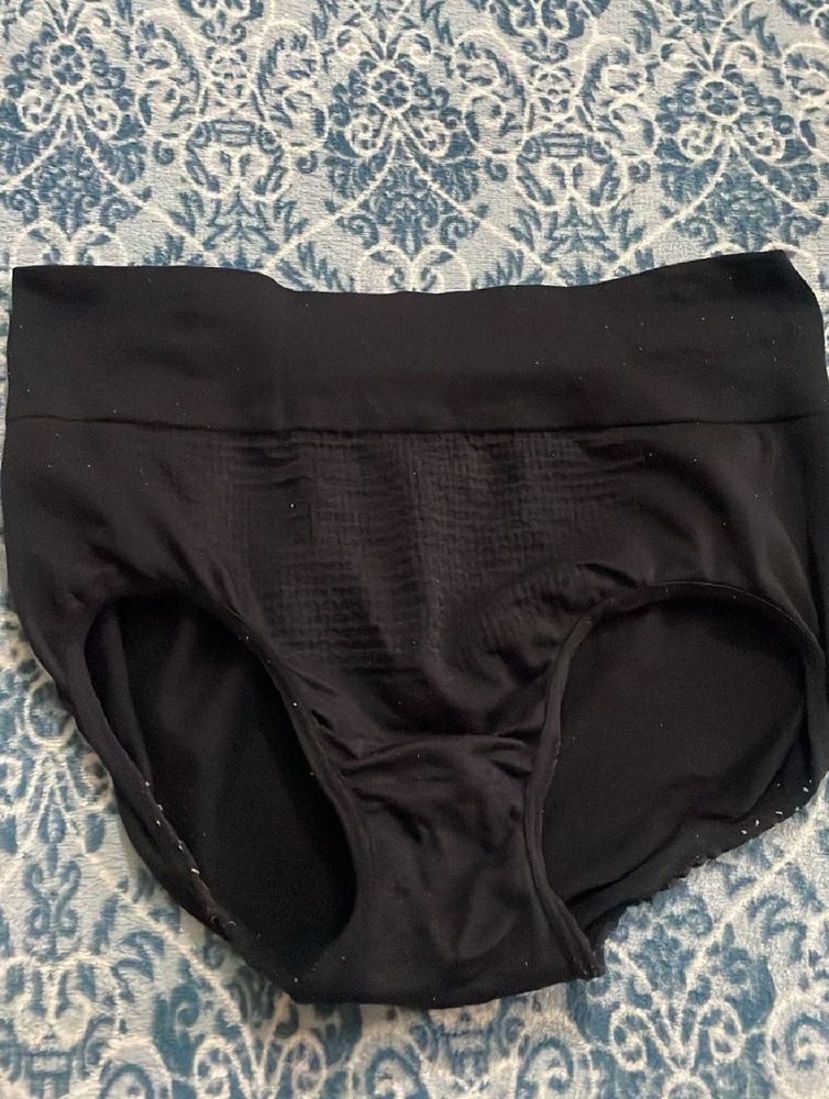 Comfortable Black Briefs