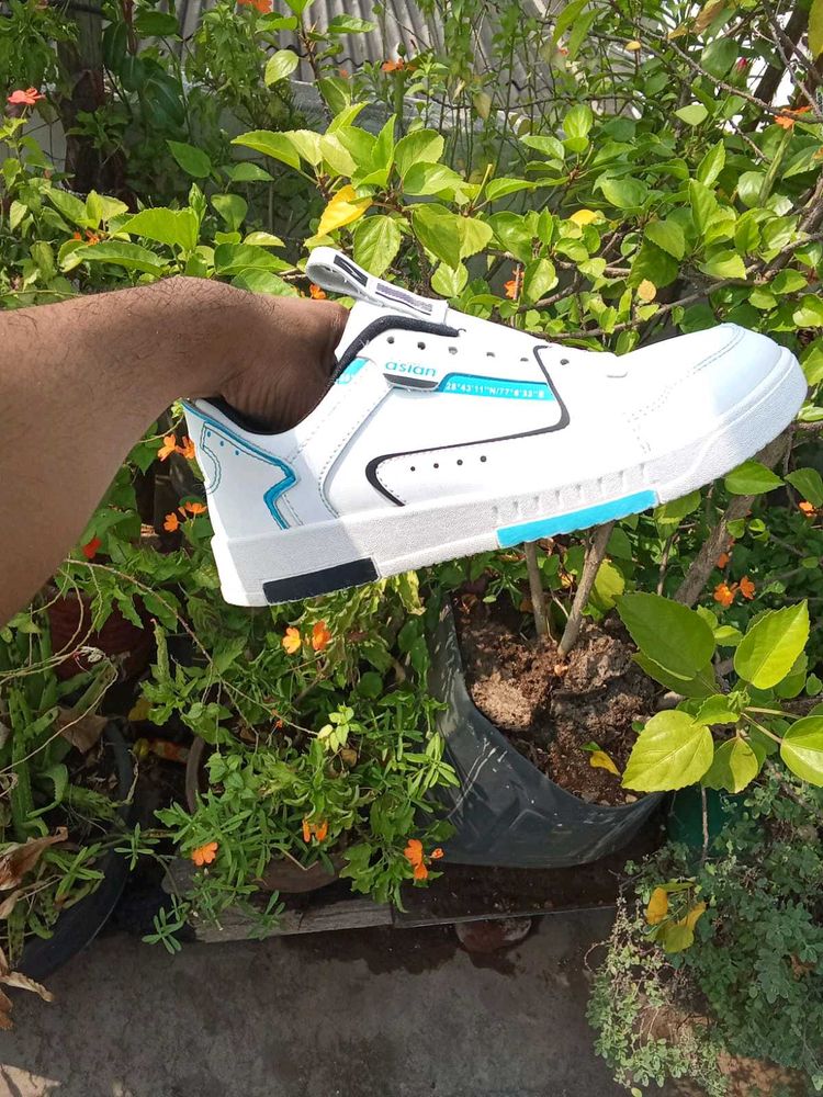 MEN FOOTWEAR