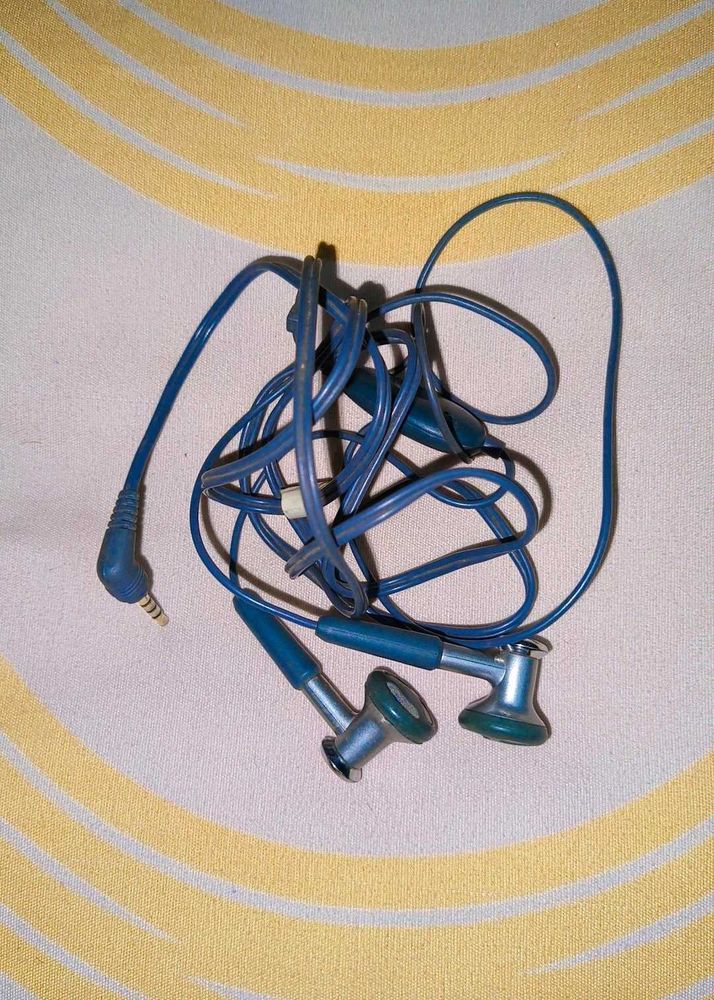 Vintage Motorola's 2.5mm Jack earphones