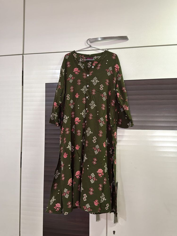 Elegant Green Floral Kurta and pink pants set
