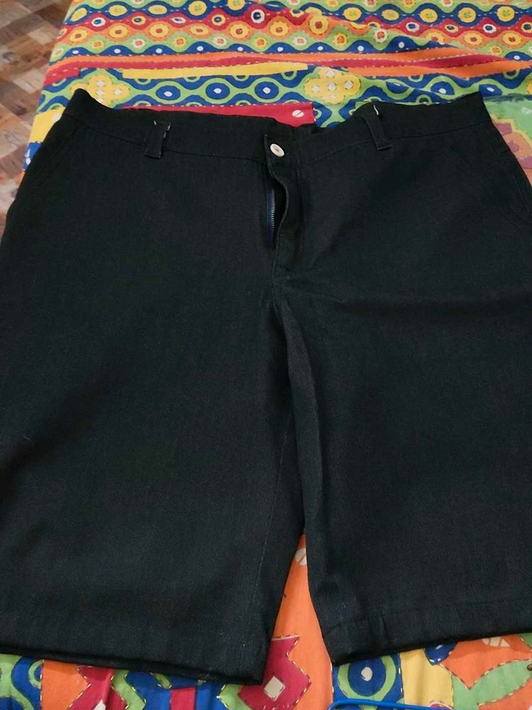 Classic Black capri or shorts