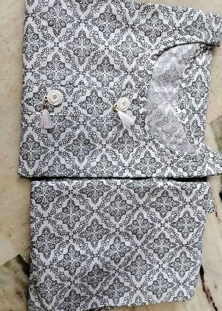 Black &amp; White Kurta Set