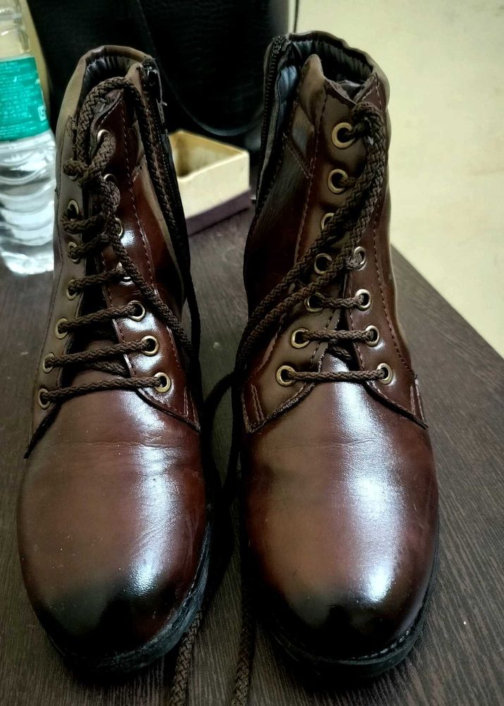 Chic Brown Lace-Up Ankle Boots