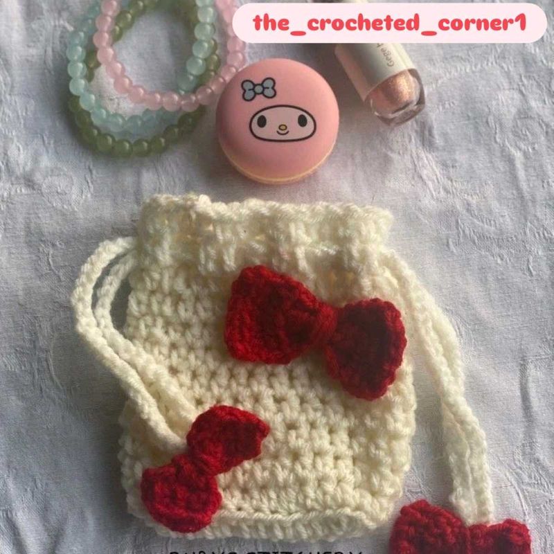 Crochet Pauch