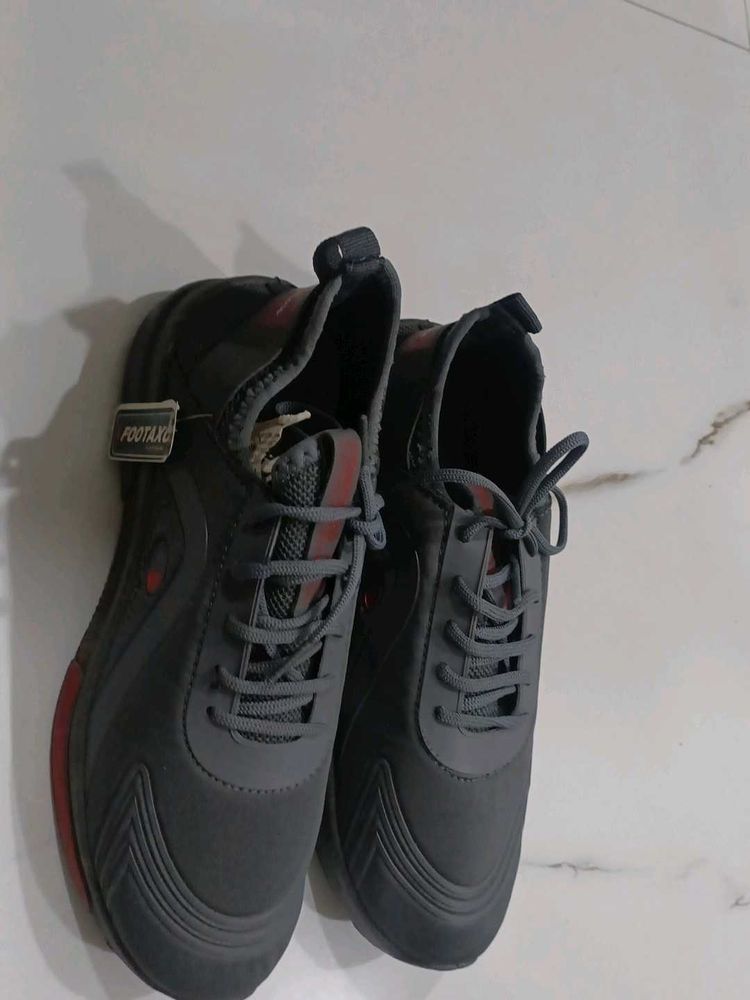 Men's Stylish Grey Sneakers