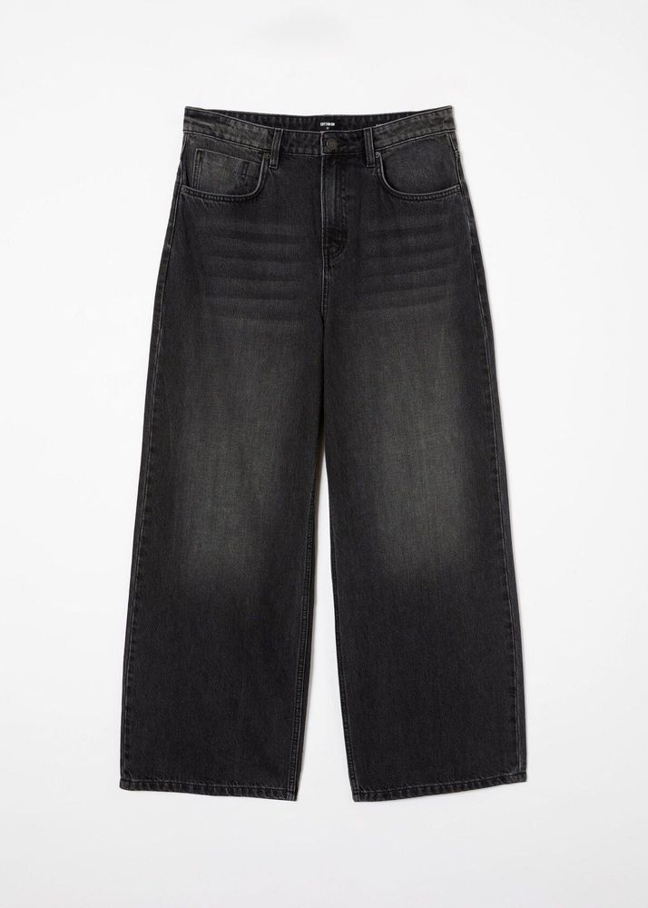 Black baggy jeans