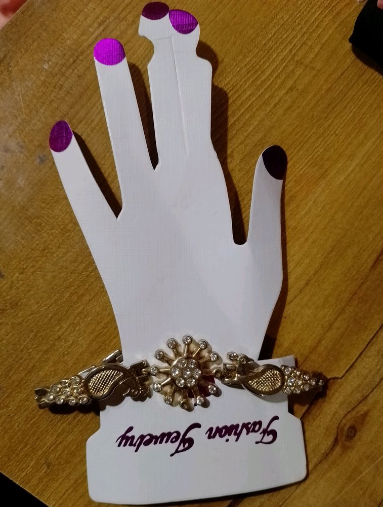 Golden Bracelet Specially For Girls