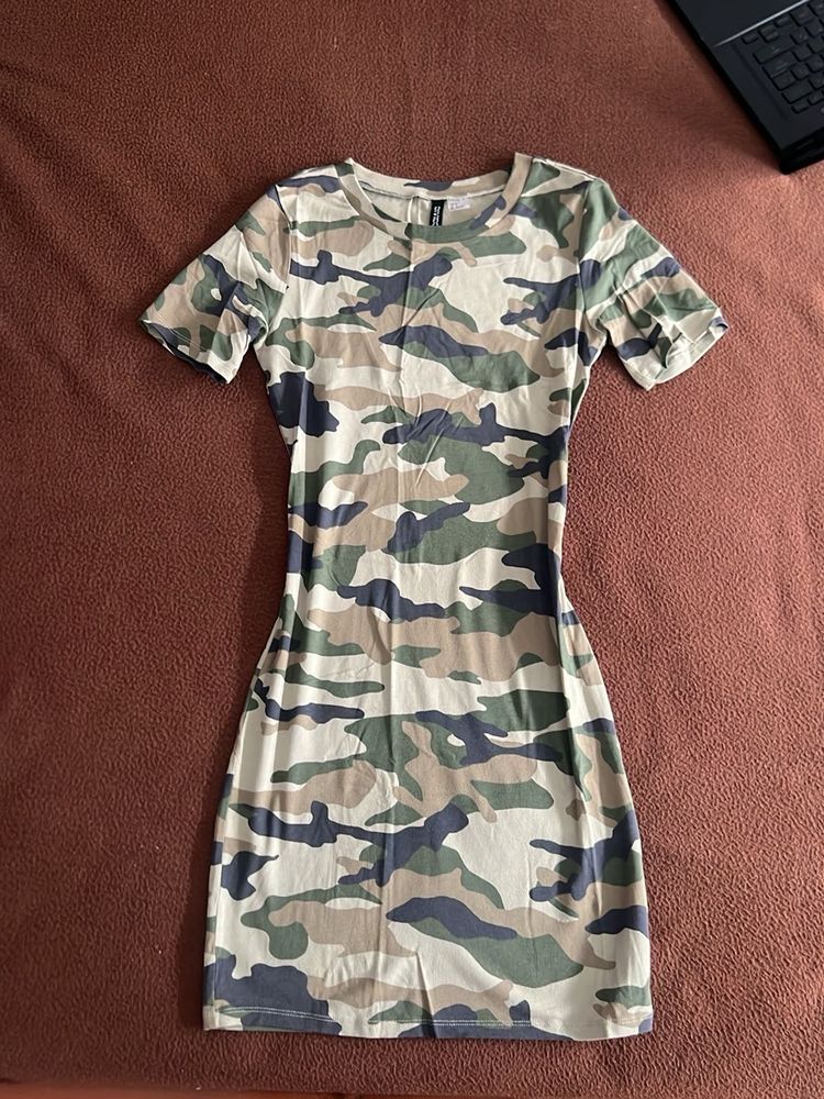 H&amp;M Camouflage Print Dress