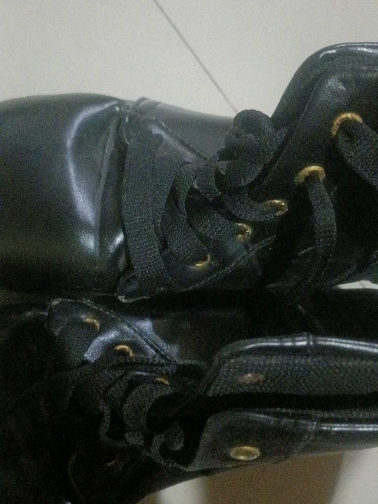 black boots for women