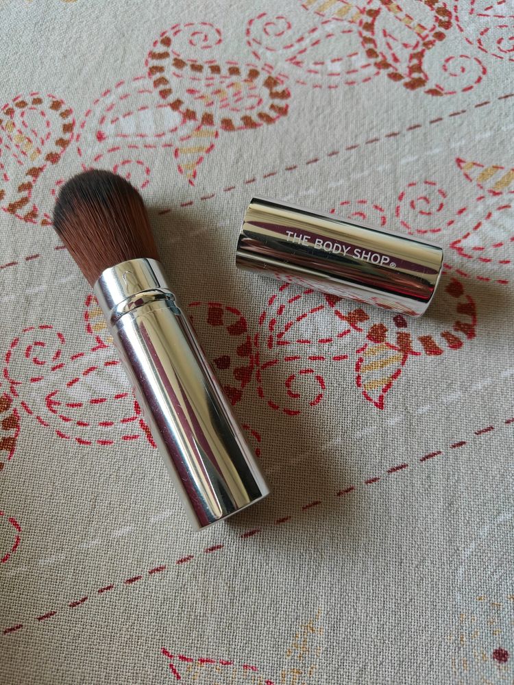 The Body Shop Brush