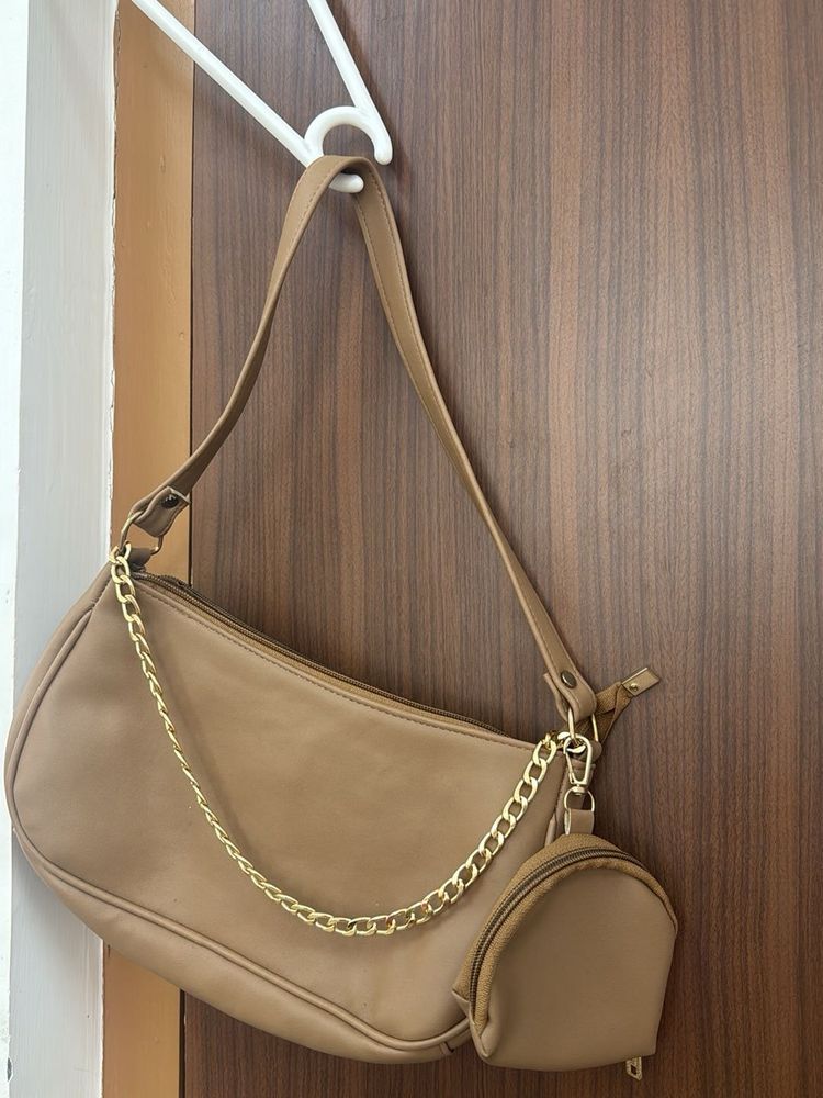 Chic Tan Shoulder Bag with Chain Detail