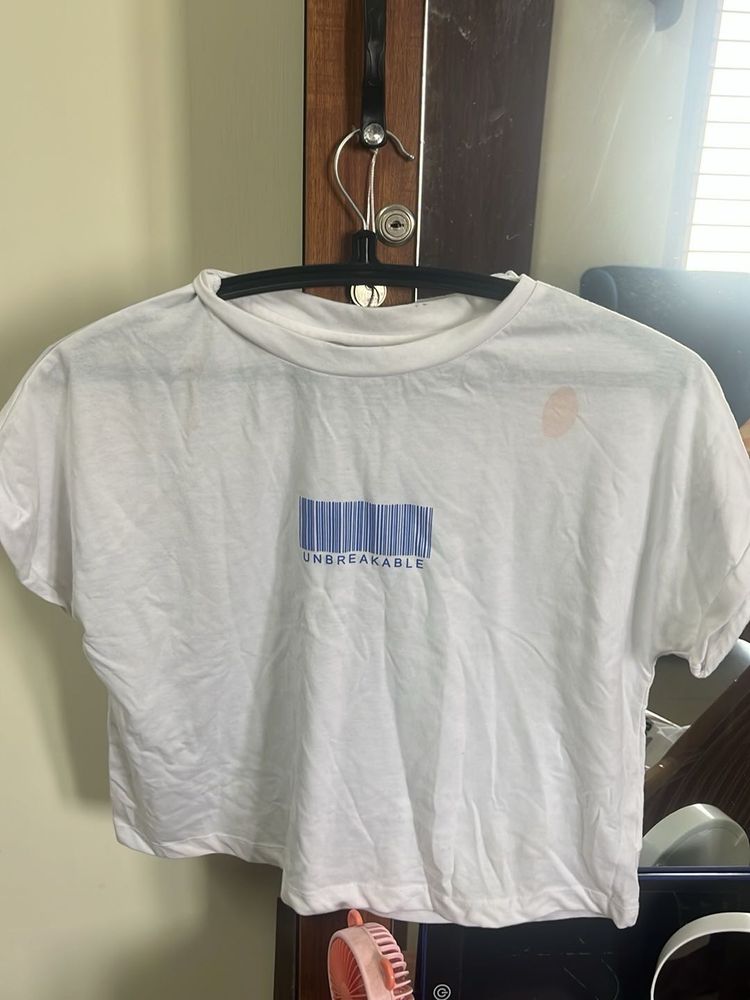 White Cropped T-Shirt - Size M