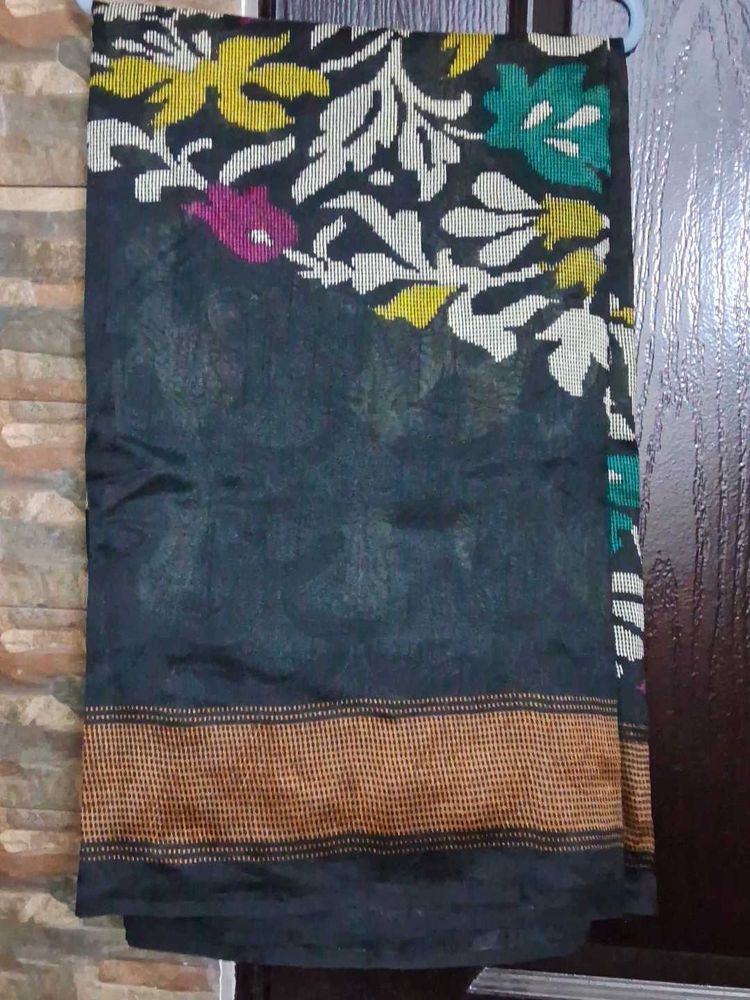 Elegant Floral Print Saree
