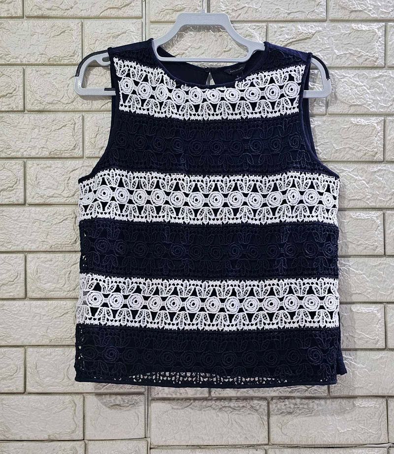 Ann Taylor Navy &amp; White Lace Top