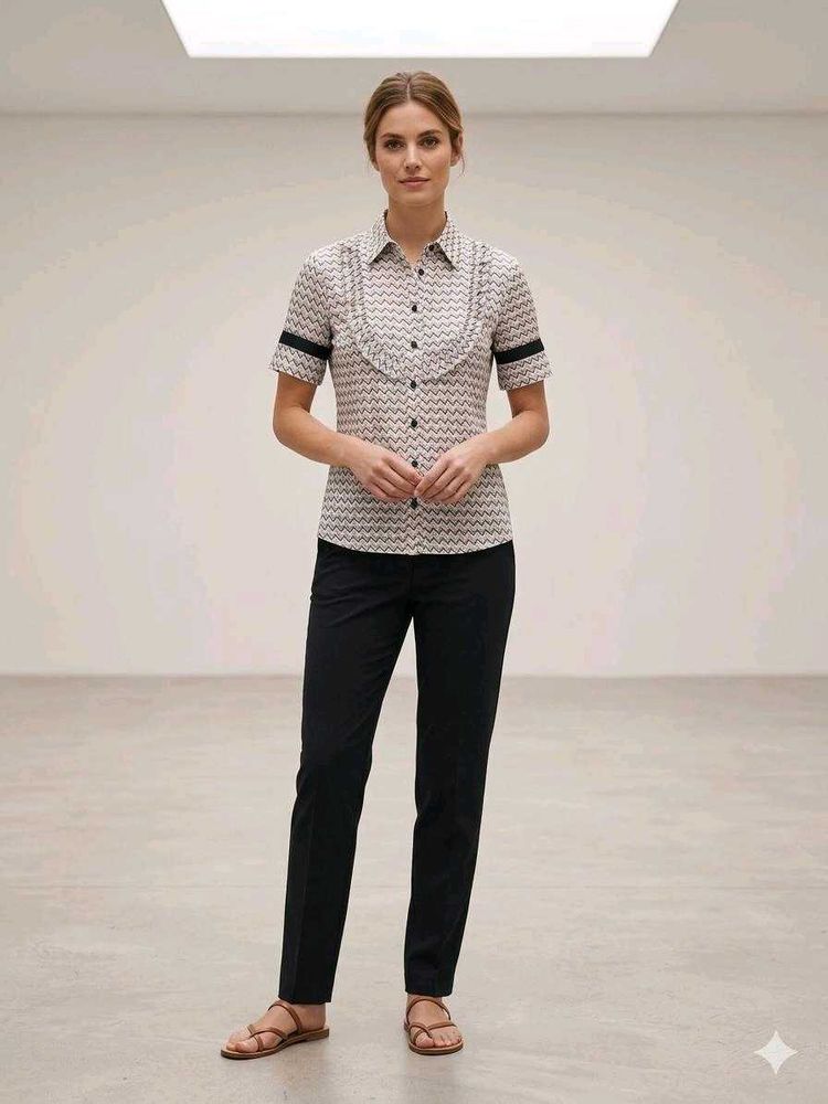 Chic Patterned Short Sleeve Blouse