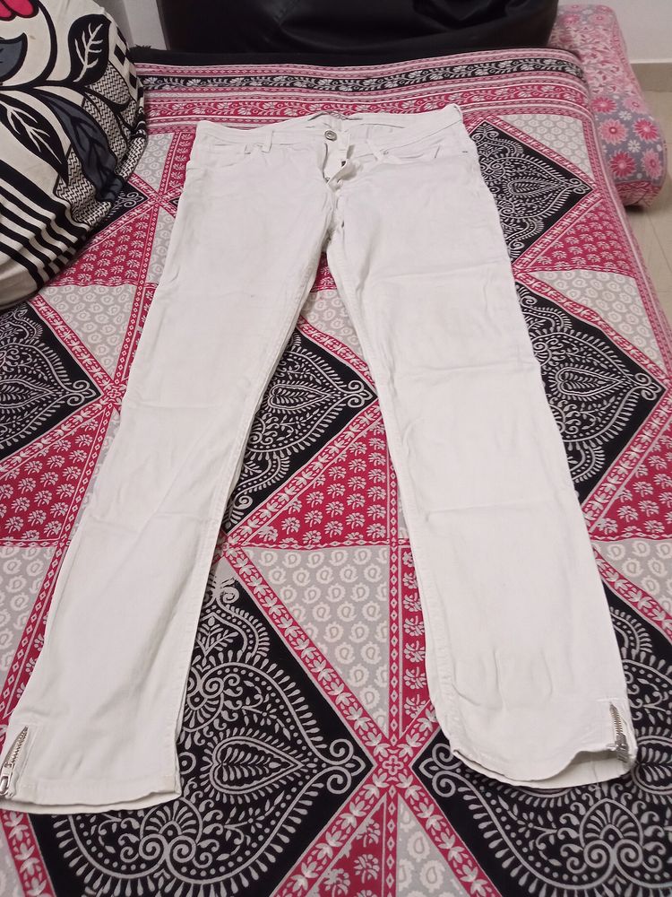 Jeans White ( Used)