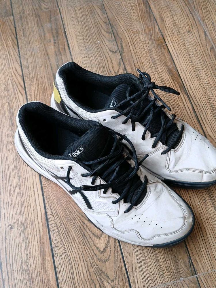 asics non marking sports shoes