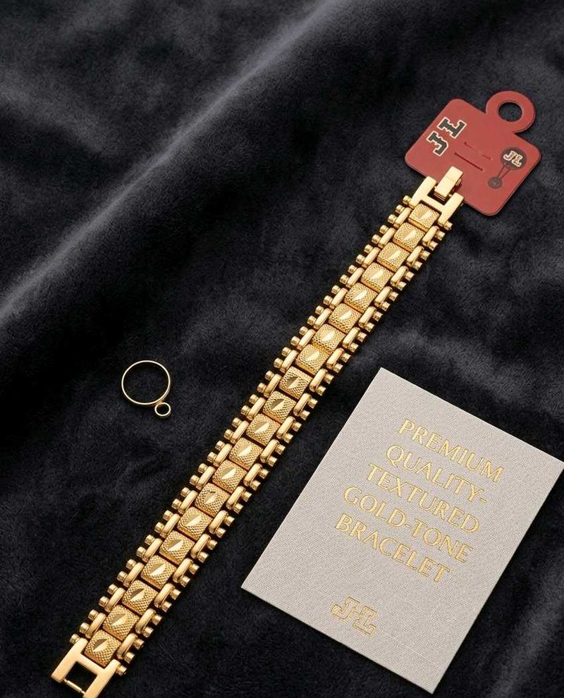 New Golden colour bracelet for women(NEVER USED)