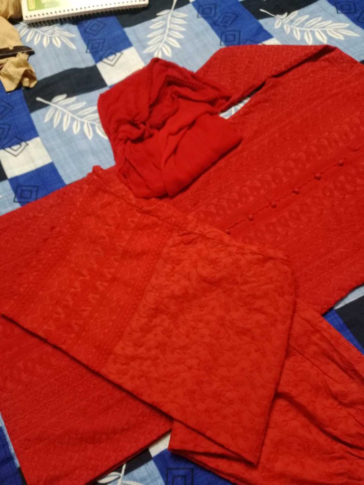 Red chikankari kurta set
