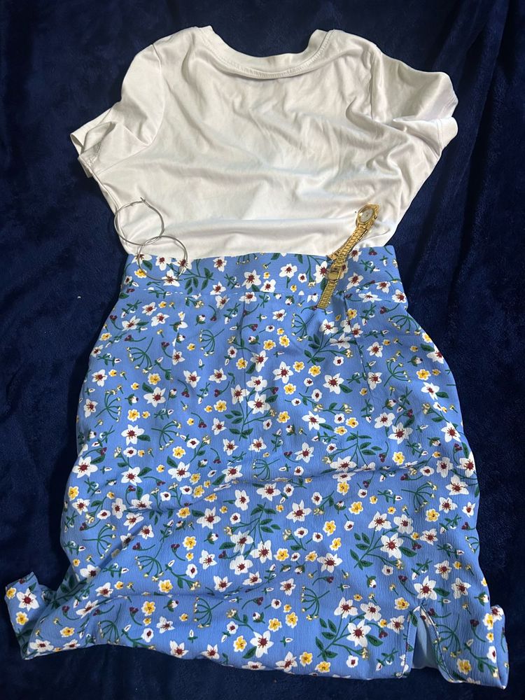 Chic Floral Blue Skirt