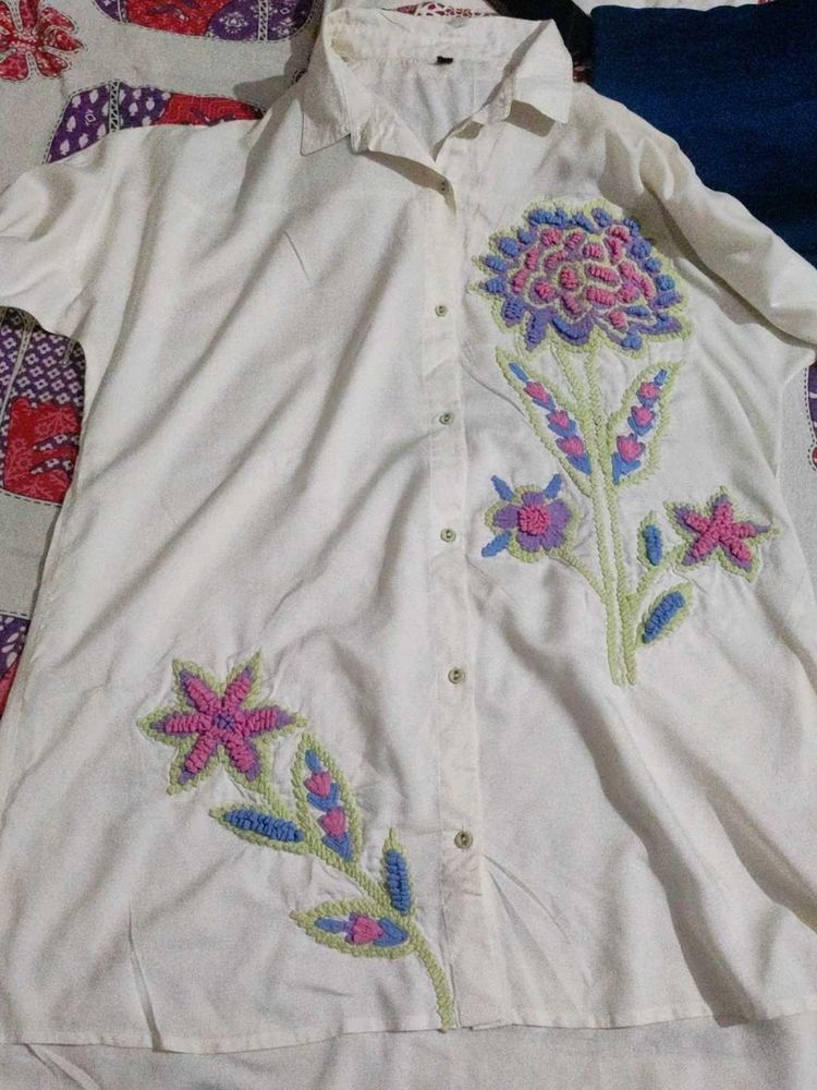 Embroidered Cream Kurta